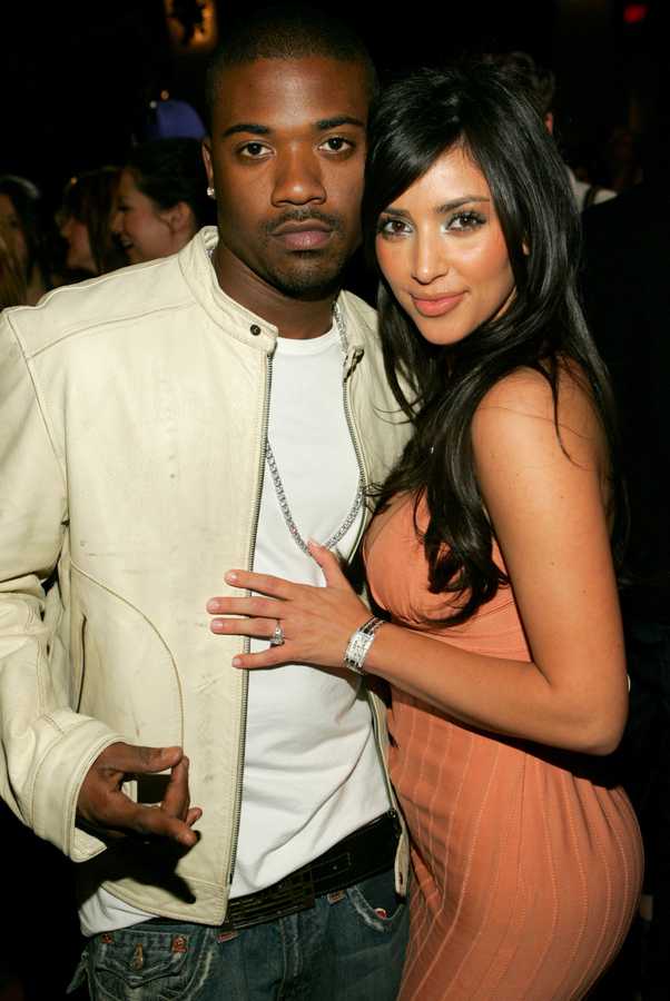 雷J和金·卡戴珊（Kim Kardashian）冒充照相机